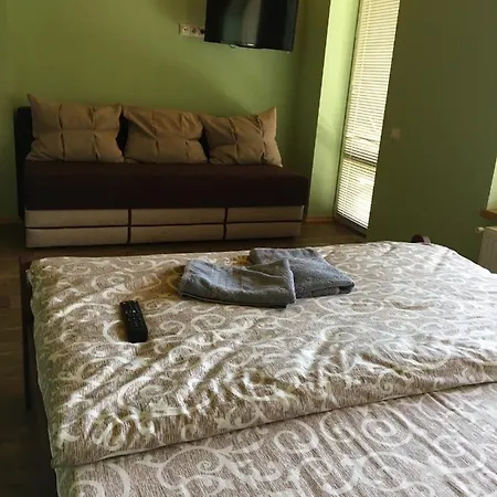 Bed and breakfast Готель Аквадом