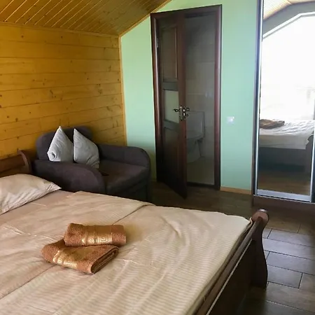 Bed & Breakfast Готель Аквадом